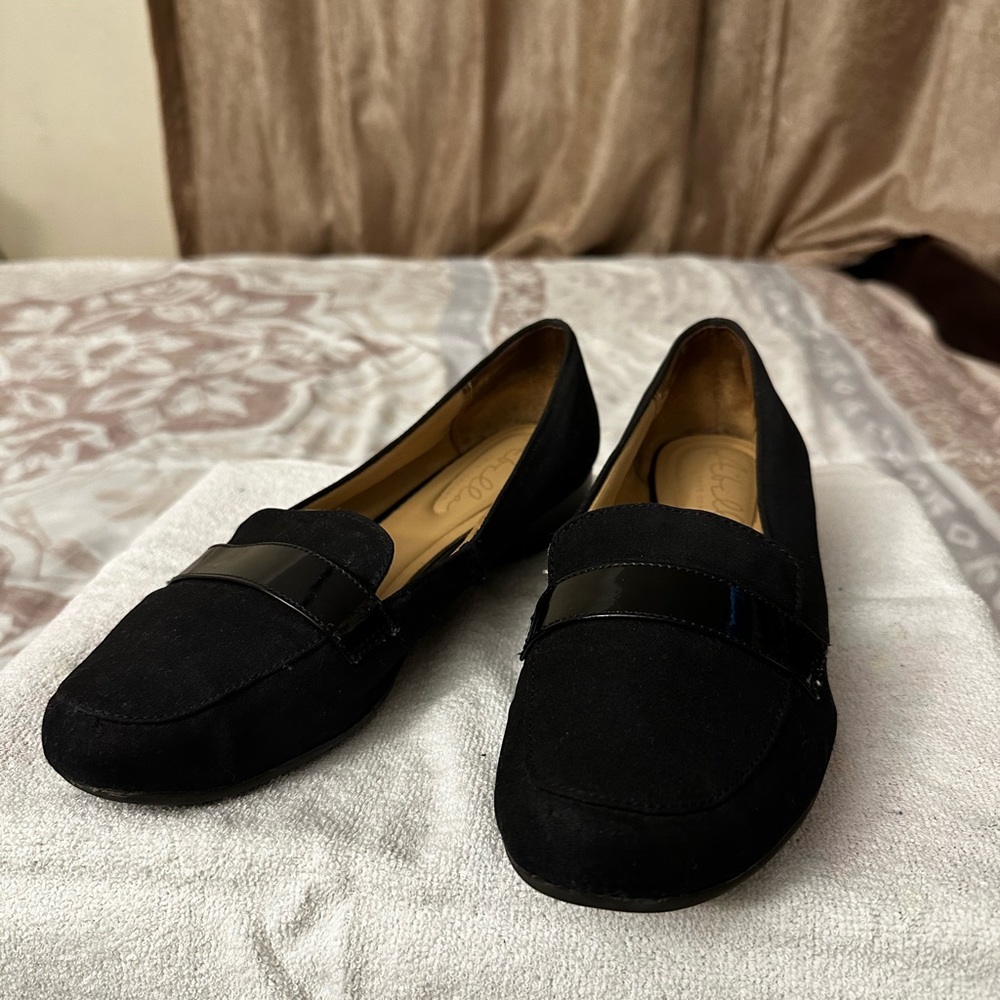Pre-Loved Black Flats/Mocassins - Suede